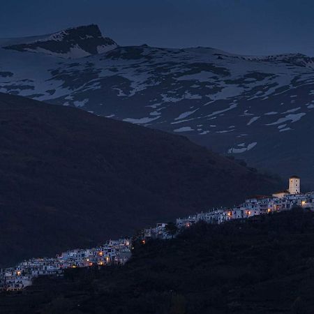 Hostal Ruta De Las Nieves Capileira Eksteriør bilde