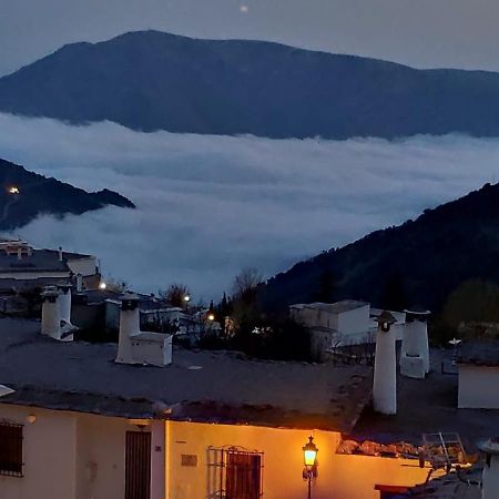 Hostal Ruta De Las Nieves Capileira Eksteriør bilde