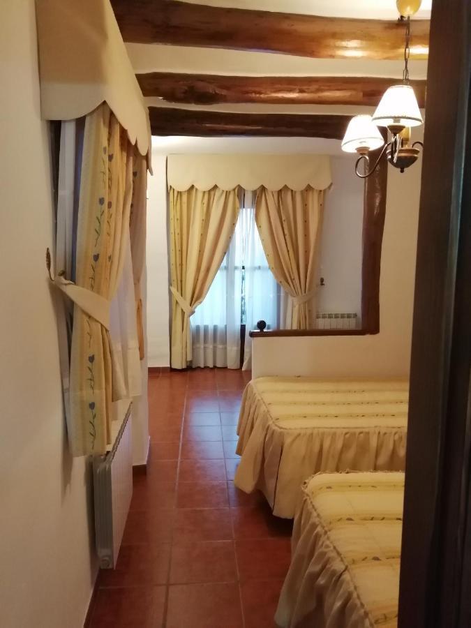 Hostal Ruta De Las Nieves Capileira Eksteriør bilde
