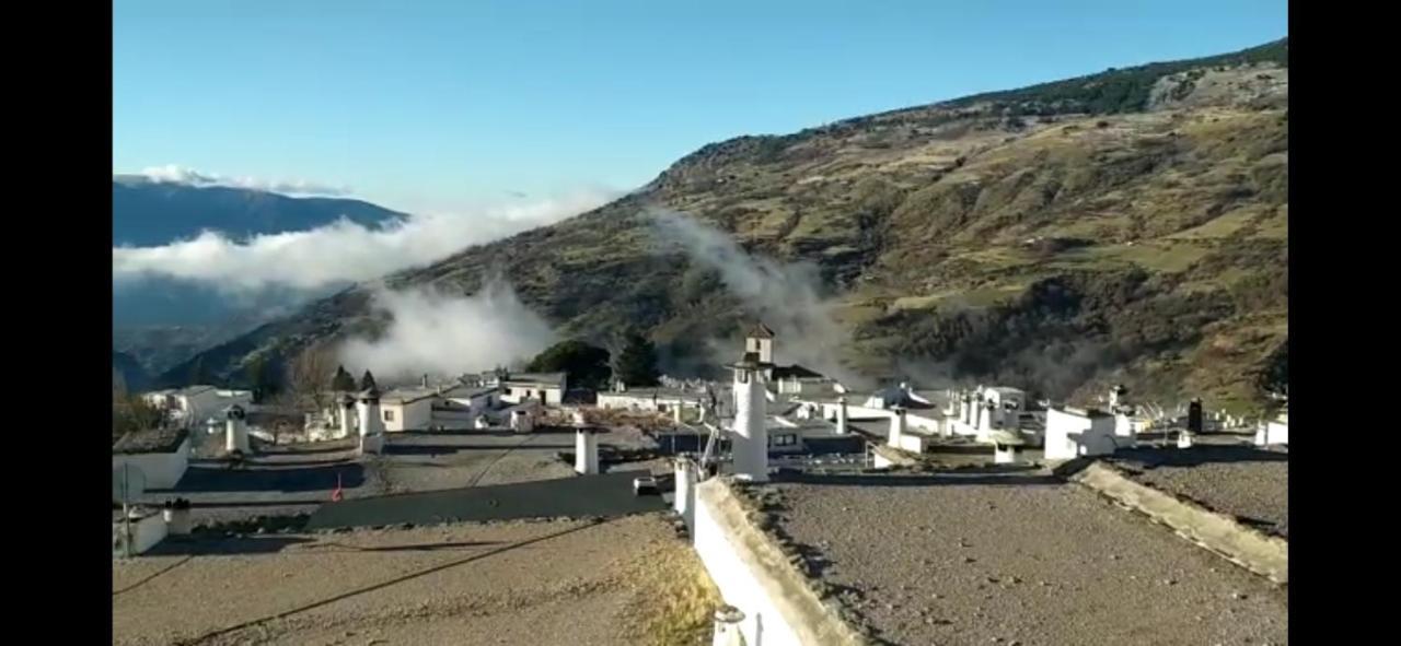 Hostal Ruta De Las Nieves Capileira Eksteriør bilde