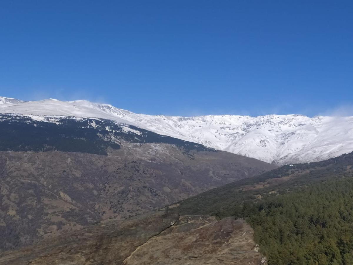 Hostal Ruta De Las Nieves Capileira Eksteriør bilde