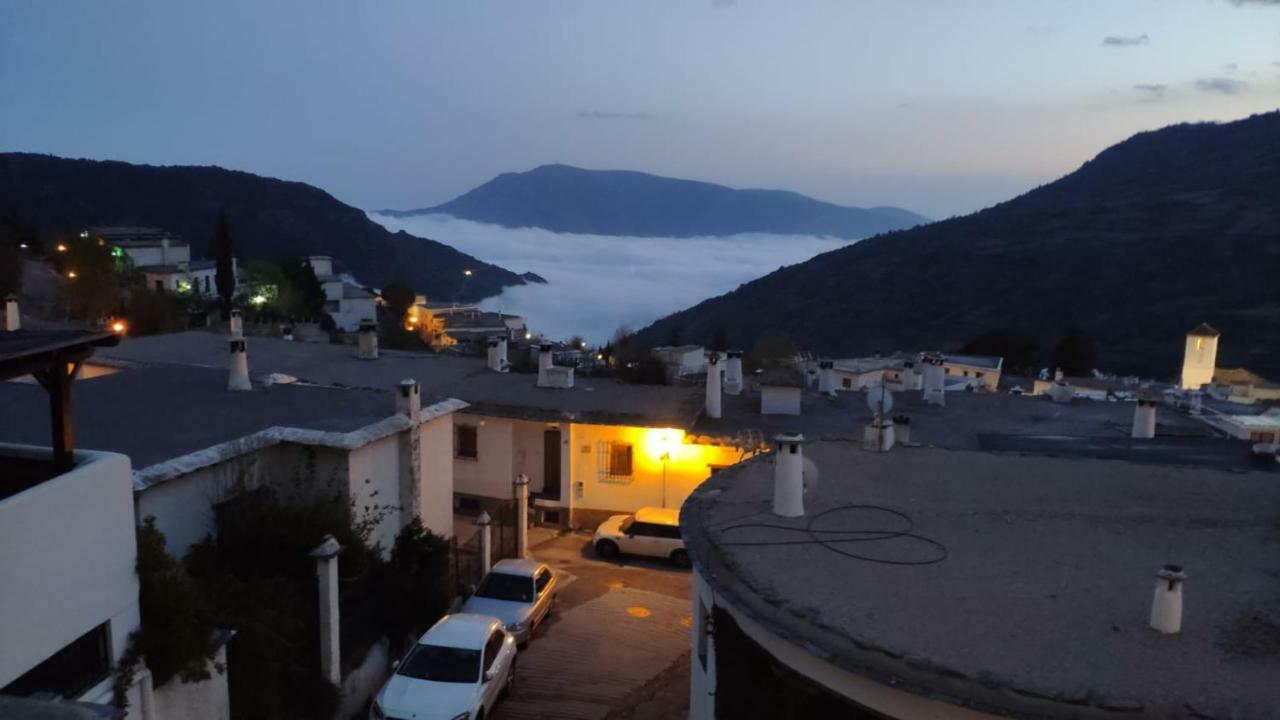 Hostal Ruta De Las Nieves Capileira Eksteriør bilde